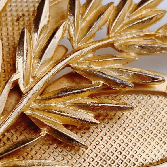 VTG Mid Century Brooch Leaf Wheat Botanical 1950s Gold Tone Textured Jewelry - Picture 9 of 12